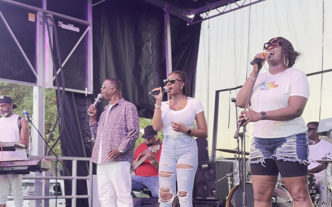 Live music on stage at the River Jamboree.